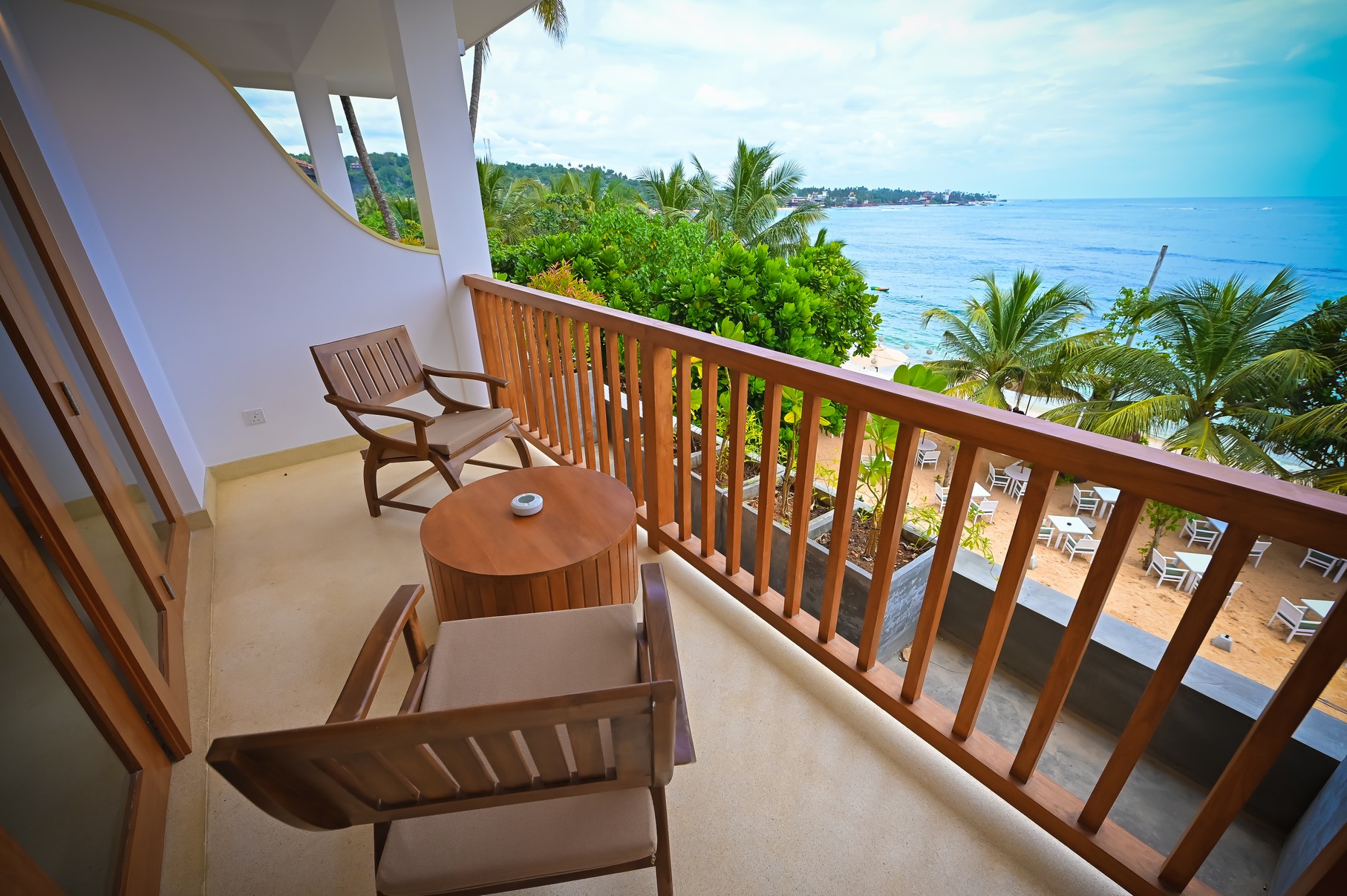 Upper balcony overlooking the beach