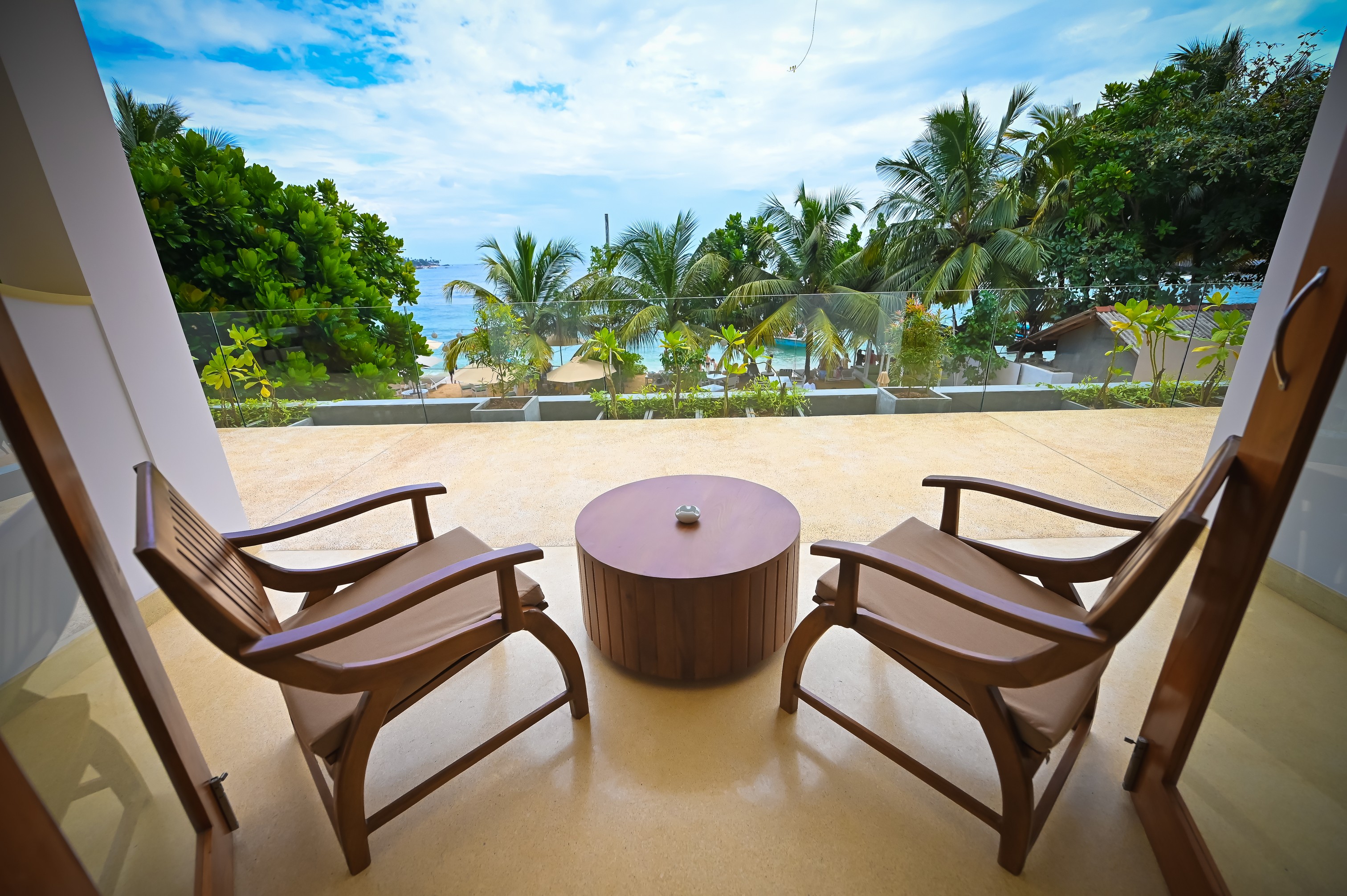 Resort grounds and tropical gardens